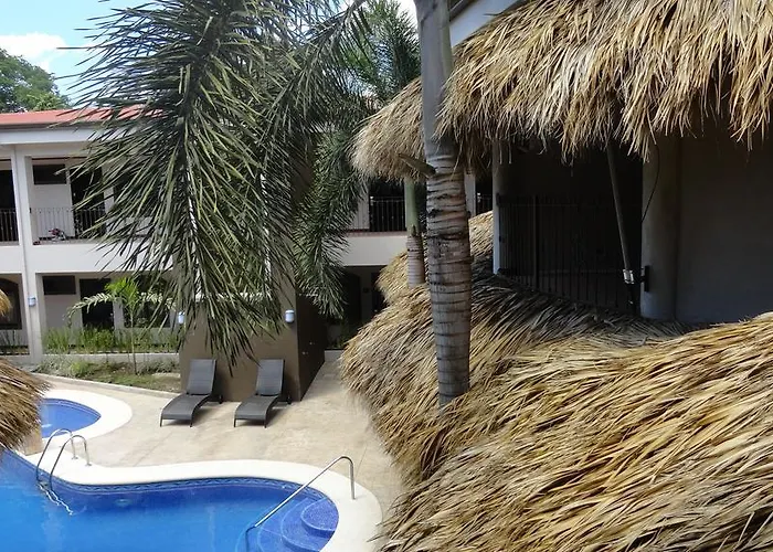 Colono Beach 3*