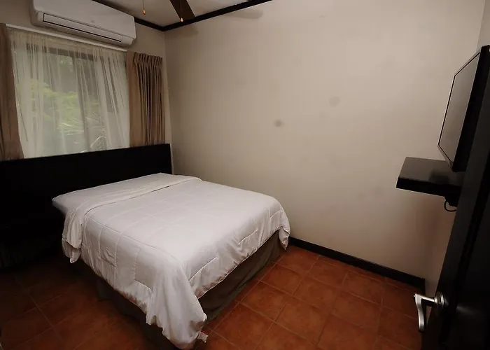 Colono Beach 3*