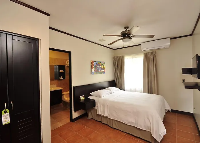 Colono Beach Hotel Coco